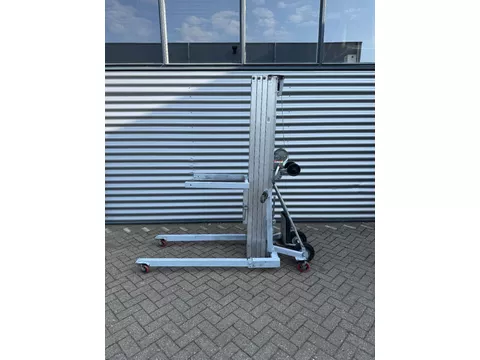 Genie SLC-24 Materiaallift kanaallift