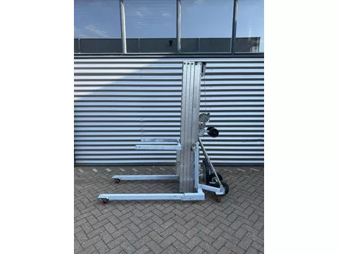 Genie SLC-24 Materiaallift kanaallift